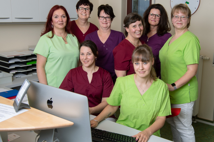 Alle Schwestern der Praxis